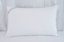 Load image into Gallery viewer, duck feather and down pillow